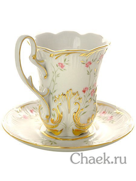 Фарфоровый бокал с блюдцем форма "Рельефный" рисунок "Розочки" Дулево