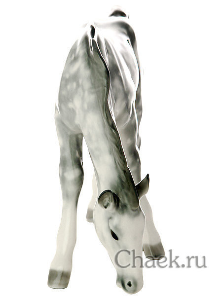 Скульптура Жеребенок пасущийся серый в яблоках Императорский фарфоровый завод