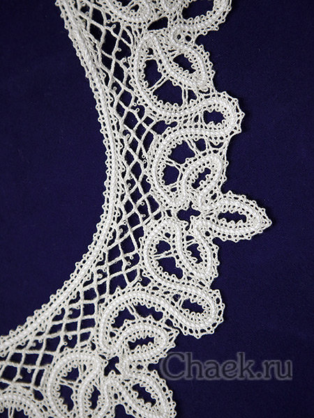 Кружевной белый воротник "Трилистник"