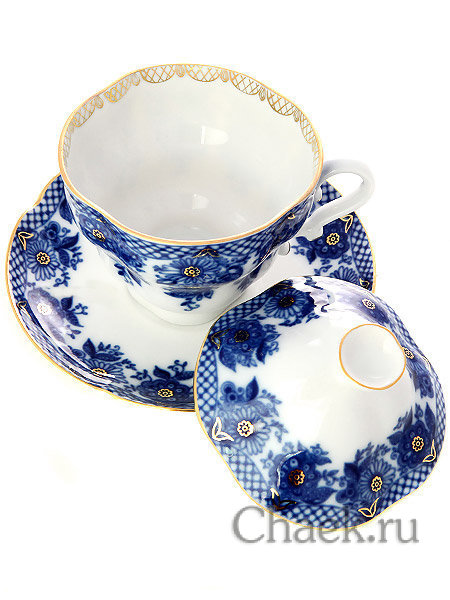 Чашка чайная с крышечкой и блюдцем форма Подарочная-2 рисунок Гирлянда Императорский фарфоровый завод