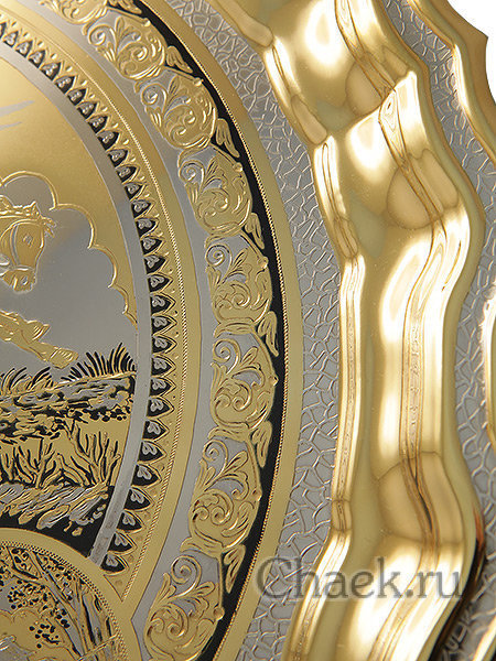 Позолоченный поднос "Русская тройка" в подарочной коробке, d-37 см, Златоуст