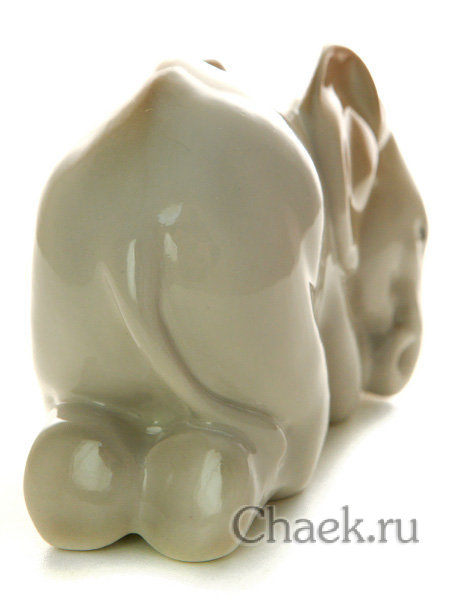 Скульптура слоненок спящий, Императорский фарфор